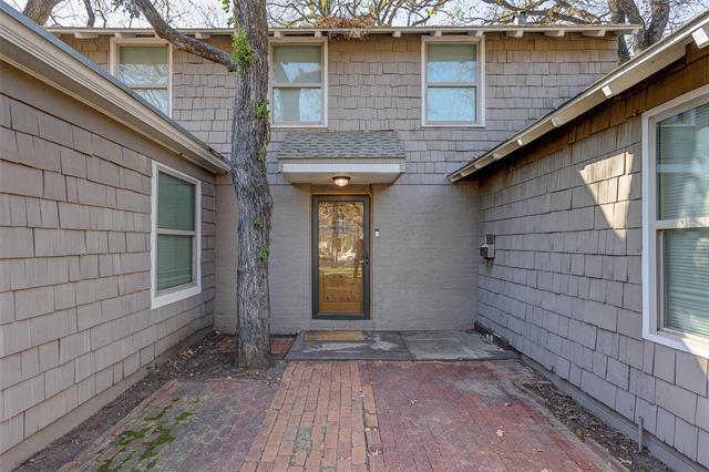 Building Photo - 401 N Bailey Ave
