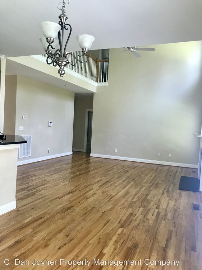Building Photo - 4 br, 3 bath House - 221 Franklin Oaks Lane