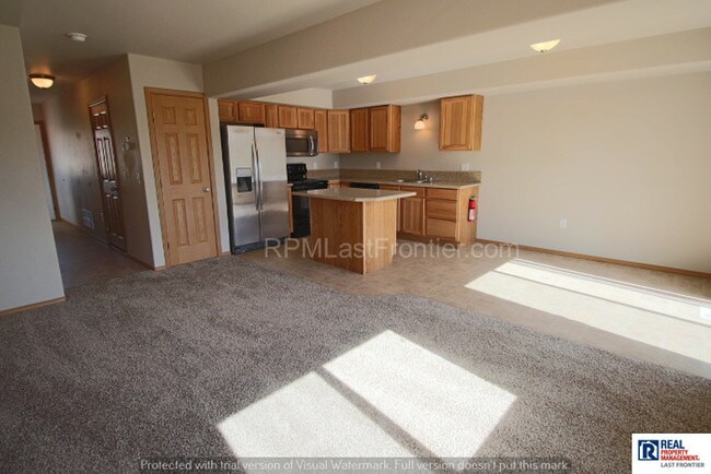 Building Photo - 2270 W Ridgewood Dr
