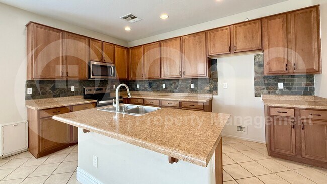 Foto del edificio - 533 E Trellis Rd