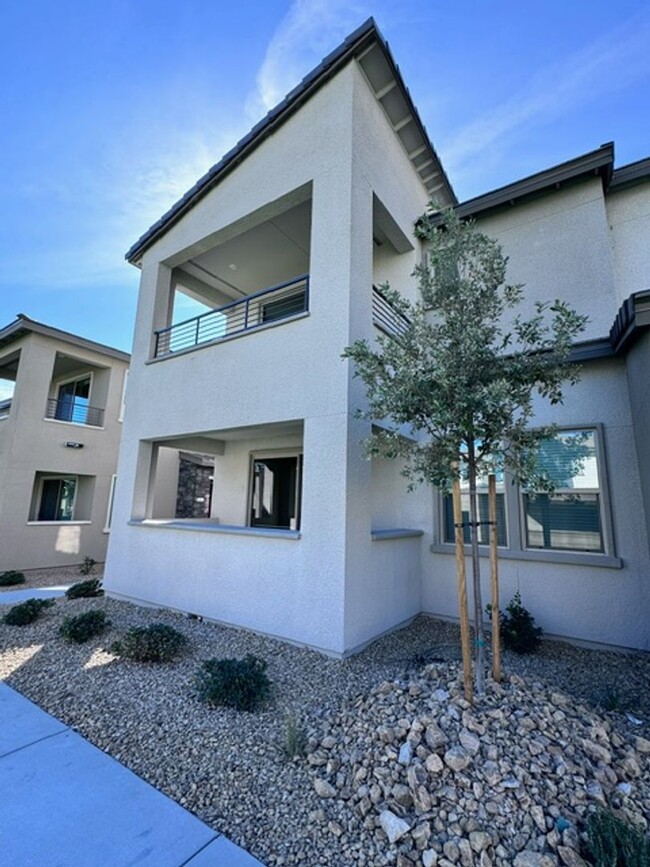 Building Photo - Brand New, never lived-in gorgeous 4 bedro...