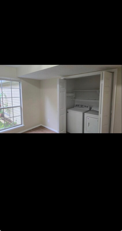 Building Photo - 3900 S Q St