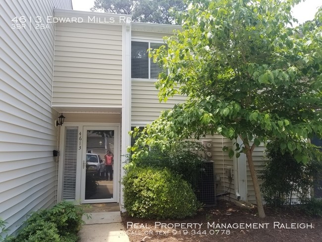 Building Photo - Townhome Near Crabtree Valley Mall