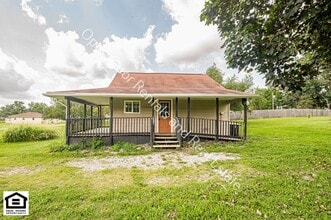 Building Photo - 1418 Sunshine Ave