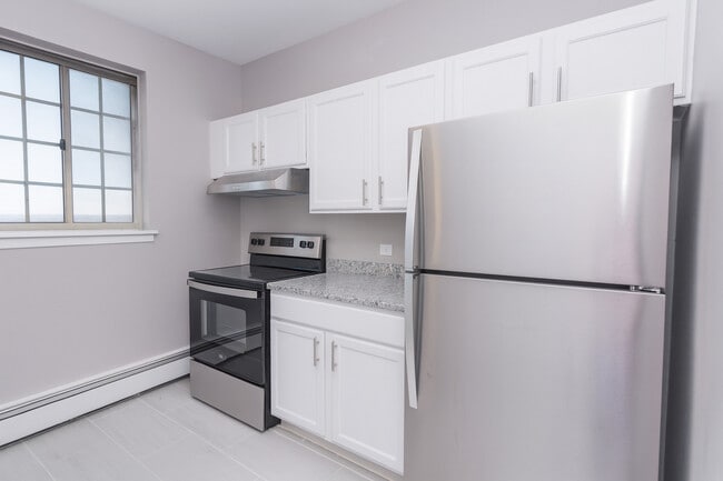 Building Photo - 7144 S Jeffery