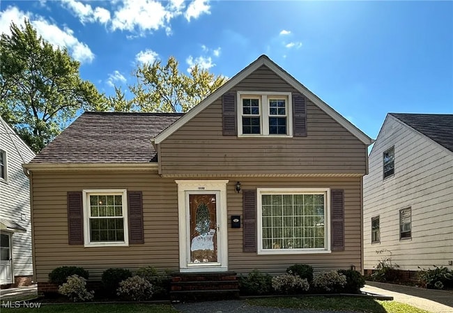 Photo - 13712 Rockside Rd House