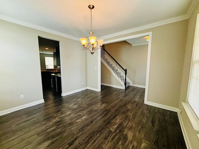 Building Photo - Hillpoint Estates