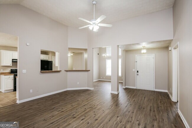 Building Photo - 827 New England Ct