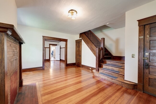 Building Photo - 54 Montgomery Ave