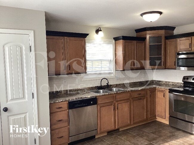 Foto del edificio - 978 Dwight Eisenhower Way