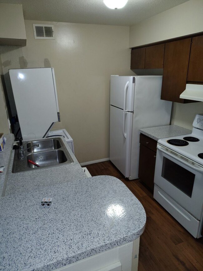 Foto del edificio - 5980 E 33rd Ct