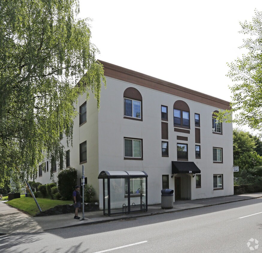 Foto del edificio - Ladd's Addition Apartments