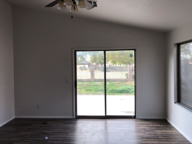 Foto del edificio - 8362 W Minnezona Ave