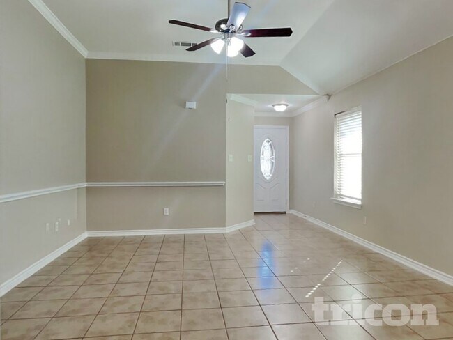 Building Photo - 733 Stribling Cir