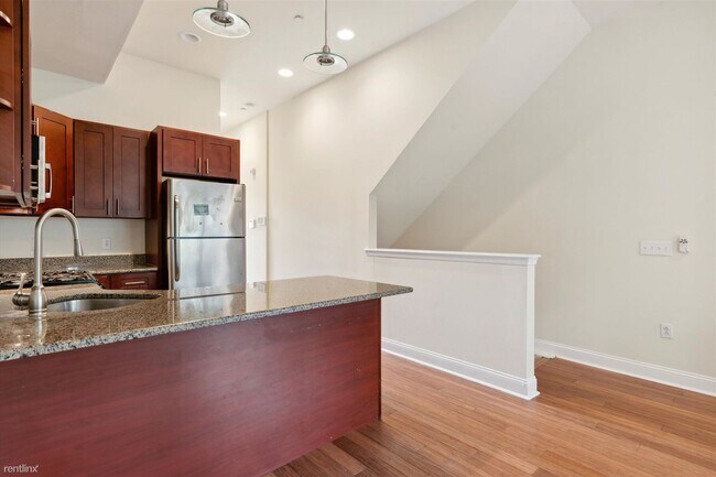 Foto del edificio - 3 br, 3 bath Duplex - 1733 N GRATZ ST Unit 1