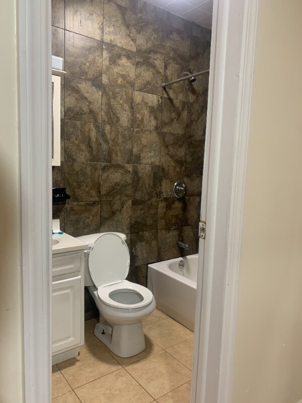 Foto del edificio - 363 E 95th St