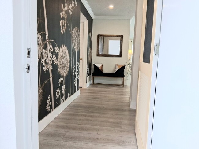 Entrance - 174 Golden Gate Pt