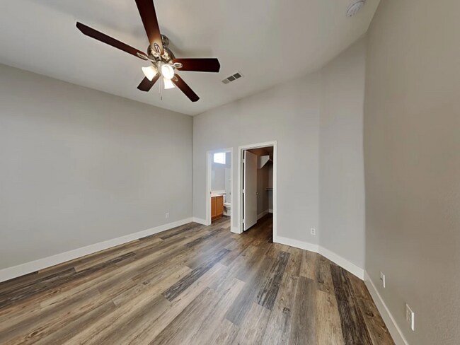 Foto del edificio - 3222 Wexford Hill Ct