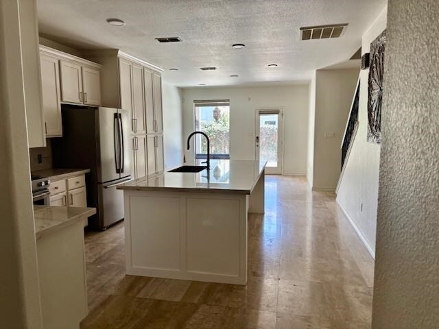 Foto del edificio - 9813 Sandhill Dr