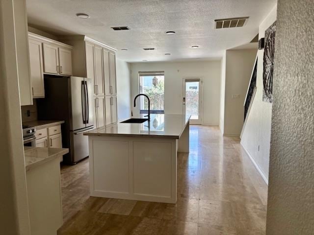 Building Photo - 9813 Sandhill Dr