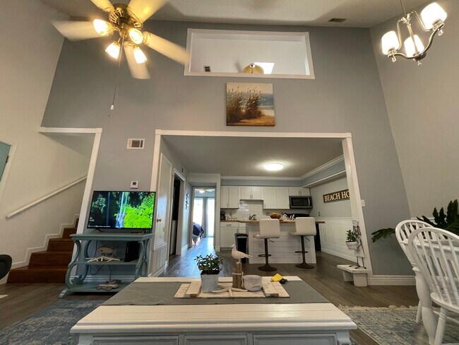 Building Photo - 943 Ashley Ln