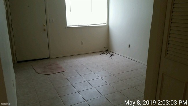 Foto del edificio - 1814 Houghton Ave