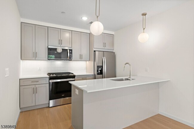 Foto del edificio - 70 Ridgedale Ave