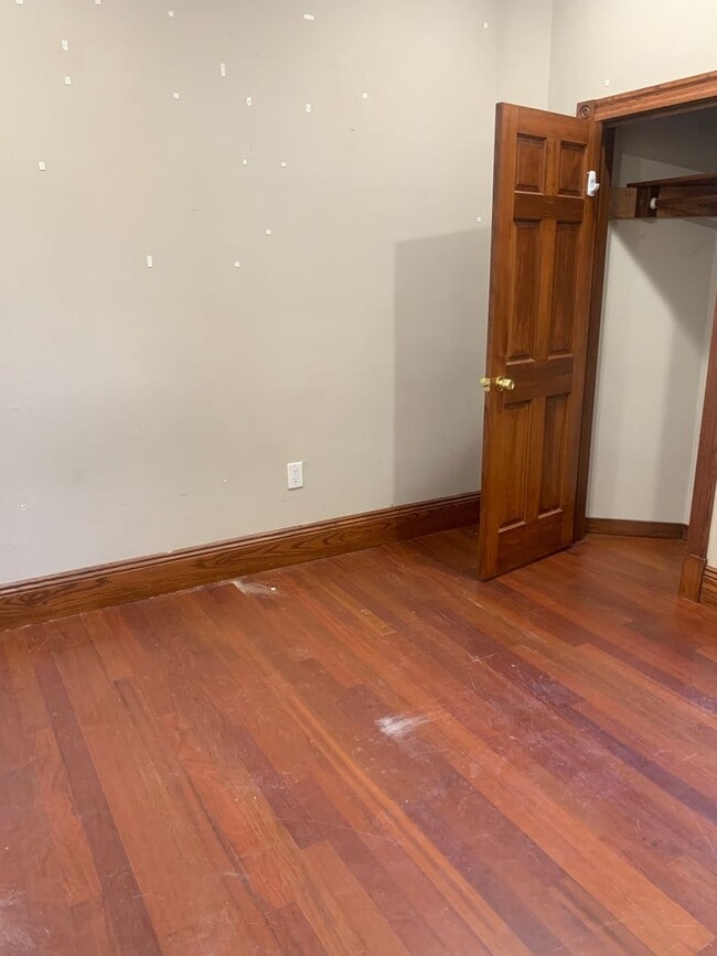 Foto del edificio - 13 Strathmore Rd