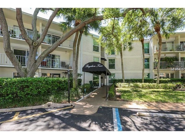 Building Photo - 3325 Bayshore Blvd