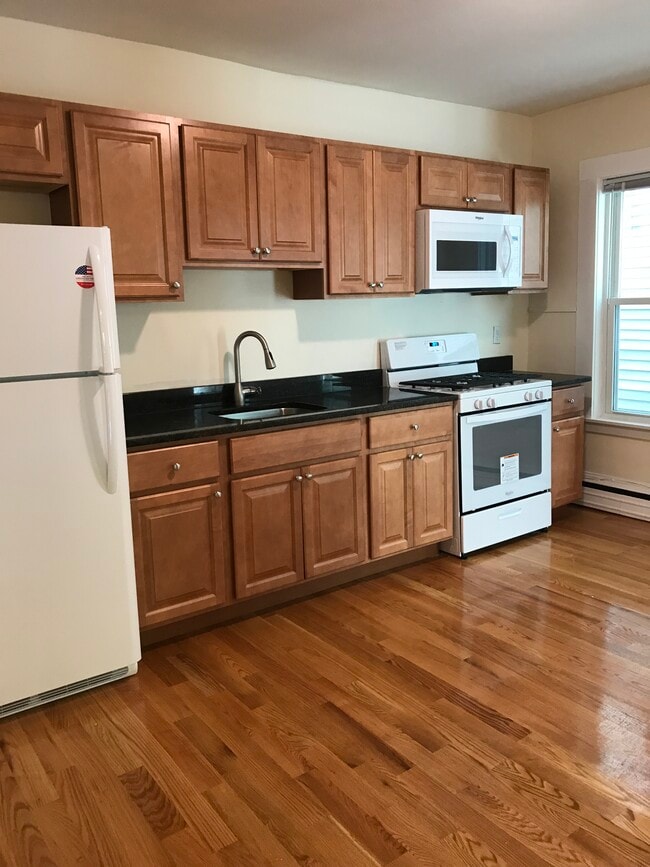 6-8 Spaulding Street - 6-8 Spaulding Street Apartment