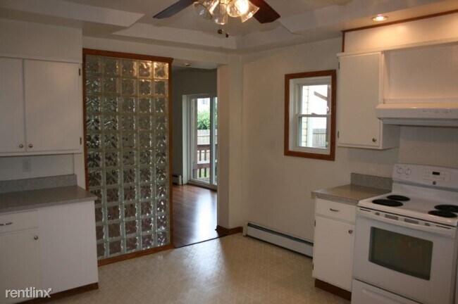 Building Photo - 4 br, 2 bath House - 3108 Pine Ave