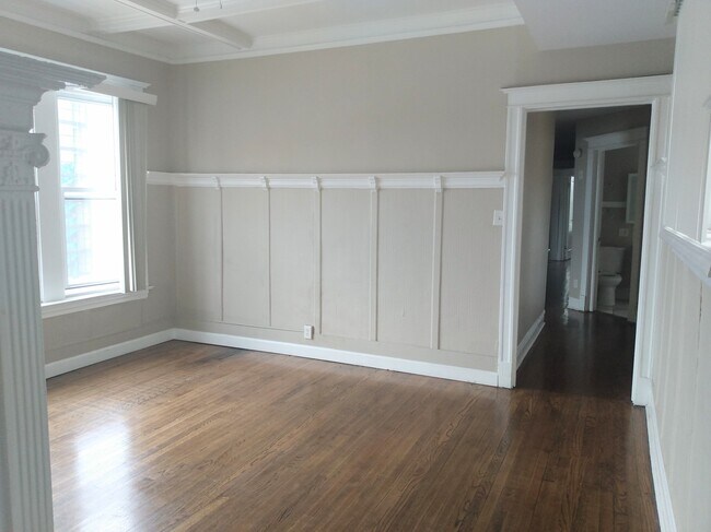 Foto del edificio - 4949 S Forrestville Ave