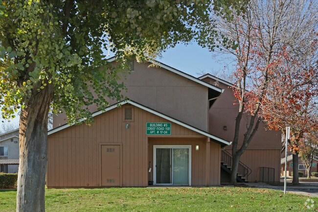 Oakwood Apartments Ivanhoe Ca Building Photo Oakwood Apartments