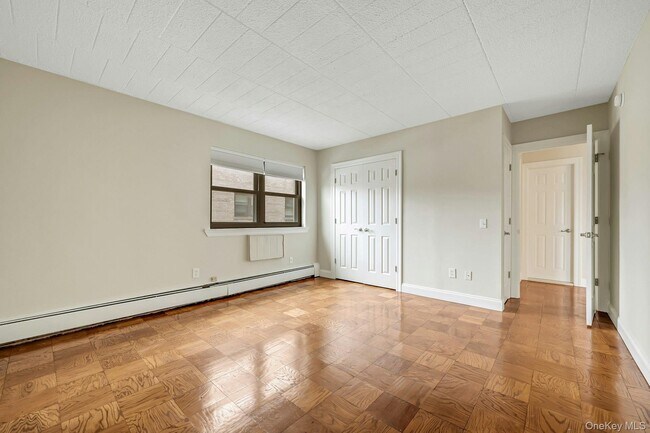 Foto del edificio - 505 White Plains Rd