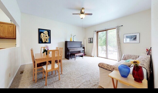 Foto del edificio - 2115 Ivy Ct