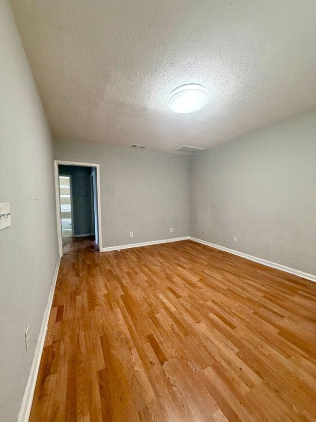 Building Photo - 3722/3728 Ogg Ave