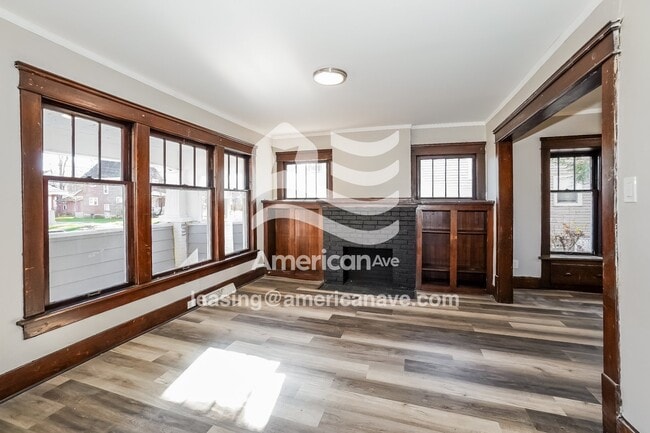 Foto del edificio - 724 Carlysle St