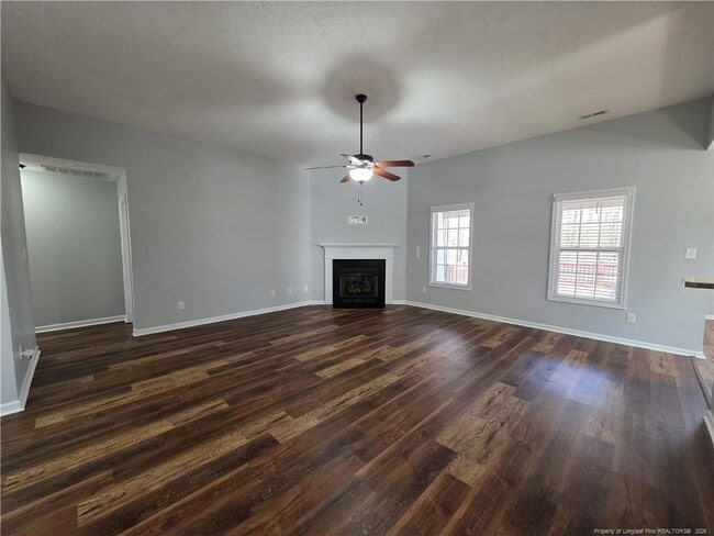 Foto del edificio - 366 Carolina Oaks Cir