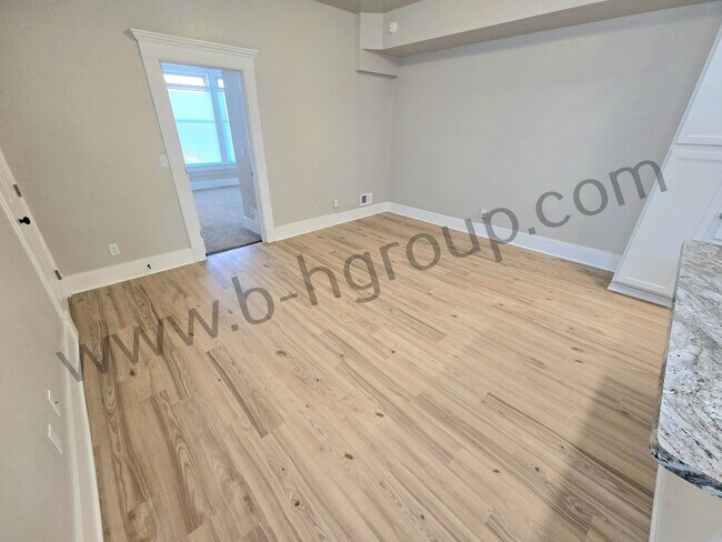 Foto del edificio - 715 57th St