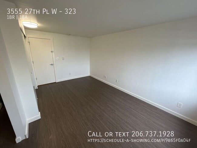 Building Photo - 3555 27th Pl W