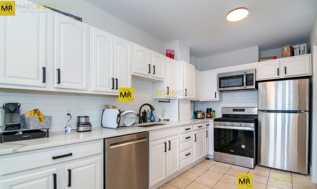 Foto principal - 448 Park Dr