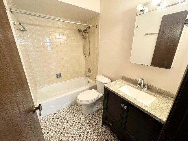 Foto del edificio - 16 Parkside Ct