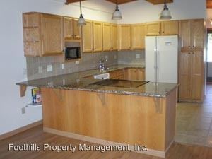 Building Photo - 3685 E Rimrock Dr
