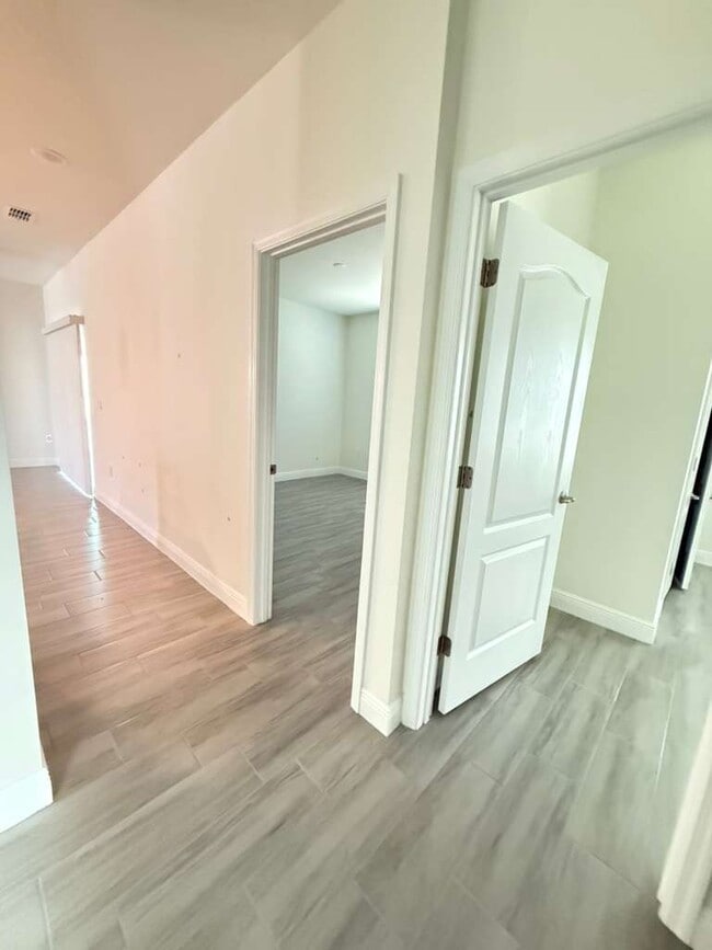 Foto del edificio - 1315 Congo Dr