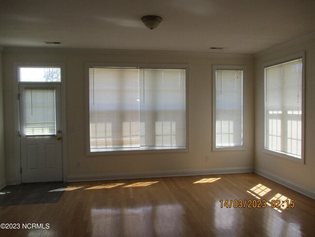 Building Photo - 1052 Stonebridge Ln