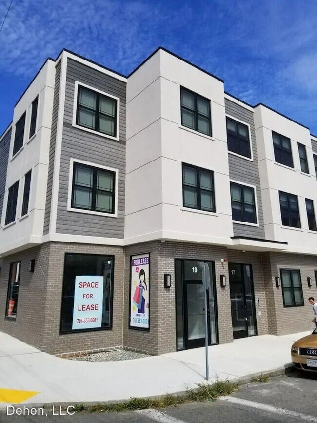 Building Photo - 17-19 Dehon St