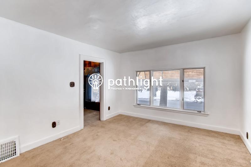 Primary Photo - 1821 Dearborn St, Crest Hill, IL, 60403