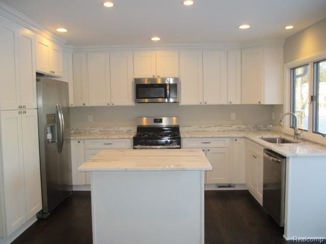 Building Photo - 4136 Bristol Dr