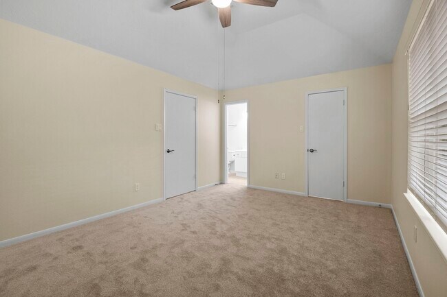 Foto del edificio - 13 E Willowood Ct