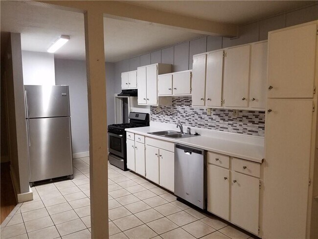 Building Photo - 4500 Avenue D